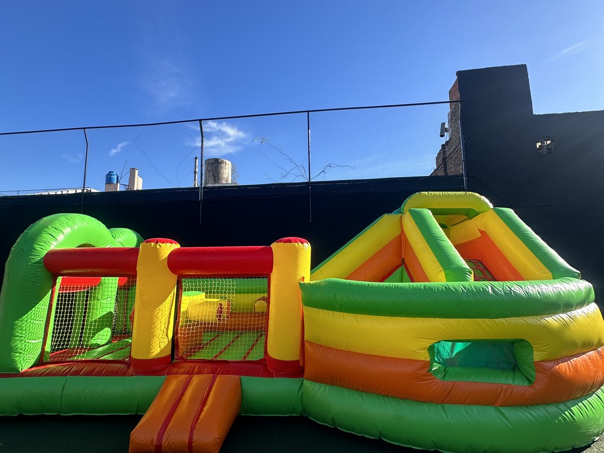 Circuito aventura inflable
